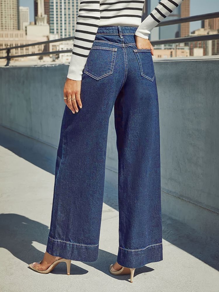 Damenjeans mit hohem Bund und weitem Bein